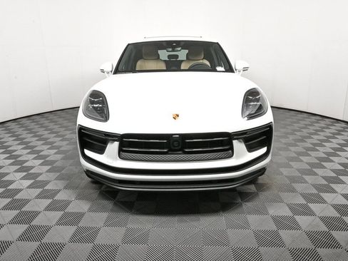 Certified 2026 Porsche Macan image 36