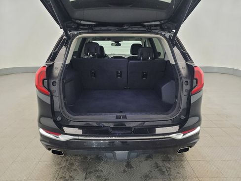 Used 2019 GMC Terrain Denali w/ Advanced Safety Package image 29