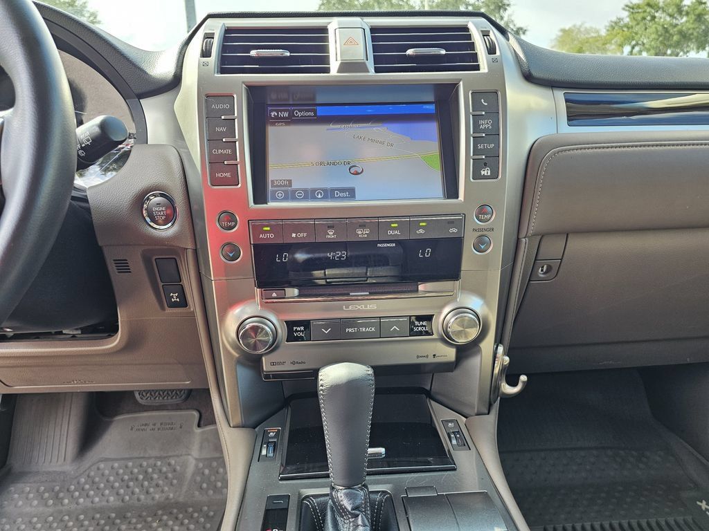 Used 2017 Lexus GX 460 w/ Navigation Package AWD/4WD image 18