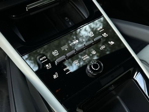 New 2026 Porsche Cayenne image 14