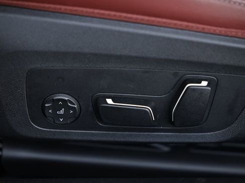 Used 2024 BMW 440i xDrive Convertible image 25