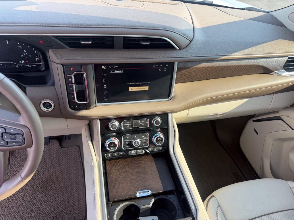 Used 2024 GMC Yukon Denali w/ Denali Reserve Package AWD/4WD image 39