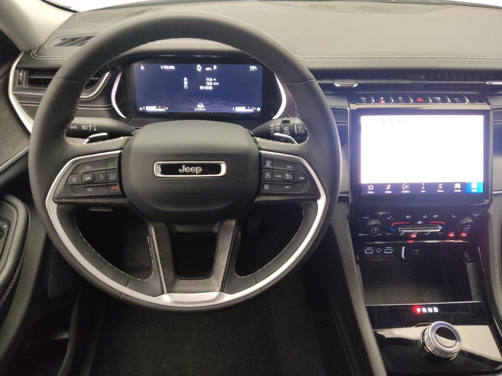 Used 2023 Jeep Grand Cherokee L Limited w/ Luxury Tech Group II RWD image 22