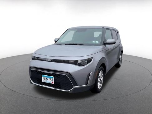 Used 2025 Kia Soul LX w/ LX Technology Package image 7
