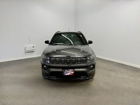 Used 2022 Jeep Compass Altitude w/ Sun and Sound Group image 8
