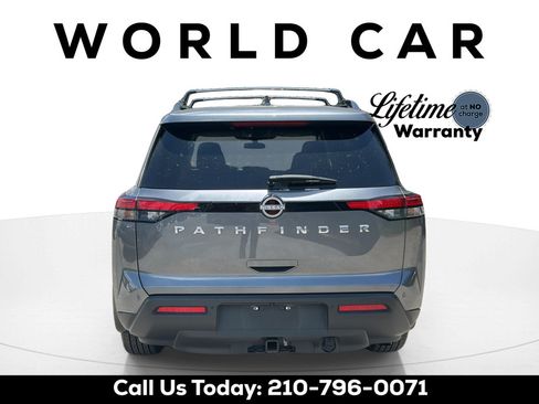 Used 2025 Nissan Pathfinder SV w/ SV Premium Package FWD image 4