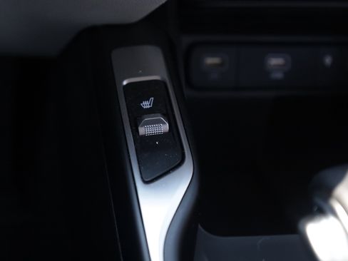 Used 2023 Kia Sorento S FWD image 12
