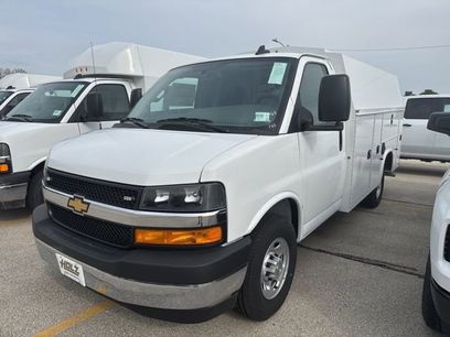 New 2025 Chevrolet Express 3500 w/ Power Convenience Package