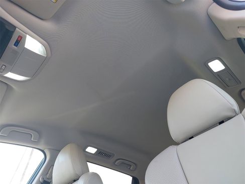 Certified 2023 Subaru Ascent Limited image 31