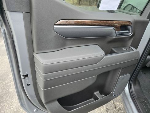 New 2026 GMC Sierra 1500 Elevation image 25