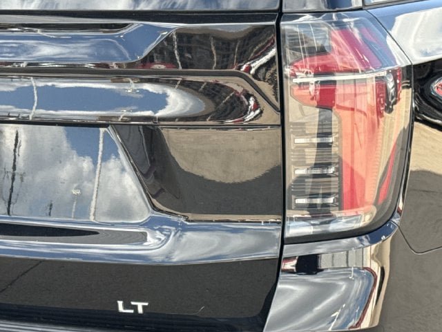 Used 2025 Chevrolet Tahoe LT RWD image 6