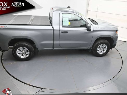 Used 2024 Chevrolet Silverado 1500 W/T w/ WT Value Package AWD/4WD image 32
