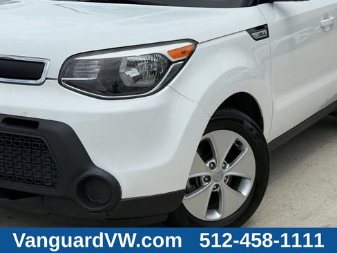 Used 2016 Kia Soul FWD image 3