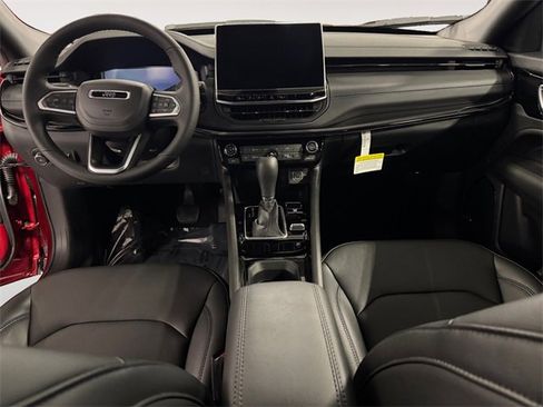 New 2026 Jeep Compass Limited image 10