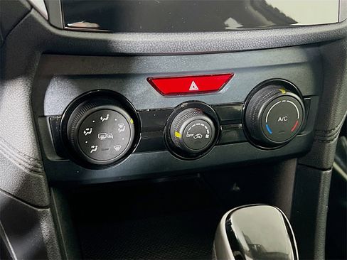 Used 2019 Subaru Crosstrek 2.0i Premium image 15