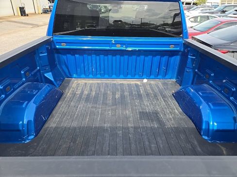 Used 2022 Chevrolet Silverado 1500 Custom Trail Boss AWD/4WD image 7