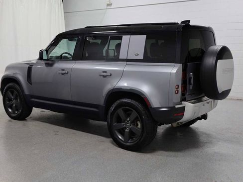 Used 2020 Land Rover Defender 110 SE image 3