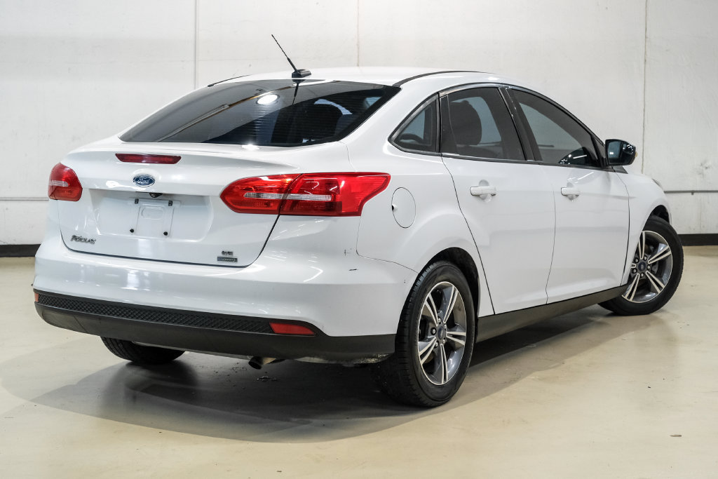 Used 2017 Ford Focus SE FWD image 8