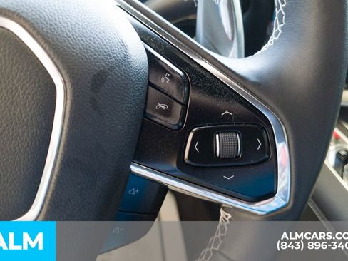 Used 2024 Chevrolet Corvette Stingray Coupe w/ 1LT image 26