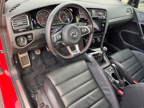 Used 2021 Volkswagen GTI SE FWD image 17