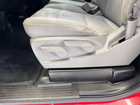 Used 2017 GMC Sierra 1500 Pickup 2D 8 ft image 22