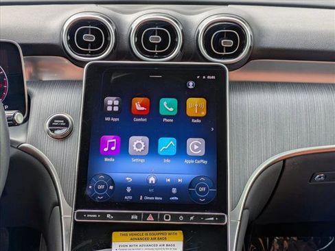 Certified 2025 Mercedes-Benz GLC 300 image 17