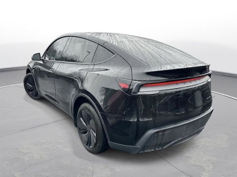 Used 2026 Tesla Model Y Long Range image 34