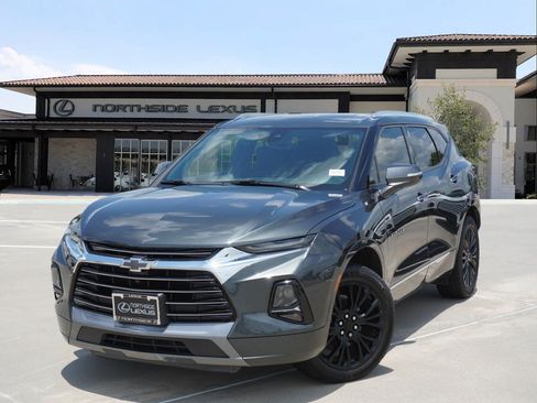 Used 2020 Chevrolet Blazer Premier w/ Driver Confidence II Package FWD image 1