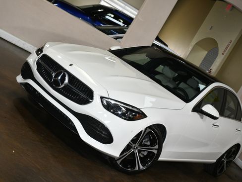Used 2023 Mercedes-Benz C 300 Sedan image 78