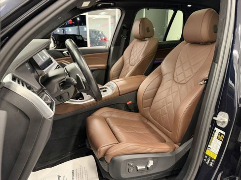 Used 2023 BMW X5 xDrive40i w/ Executive Package image 37