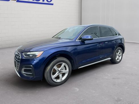 Used 2023 Audi Q5 2.0T Premium w/ Convenience Package AWD/4WD image 1