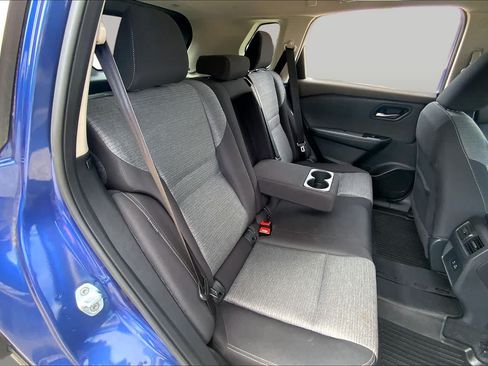 Used 2022 Nissan Rogue SV AWD/4WD image 20