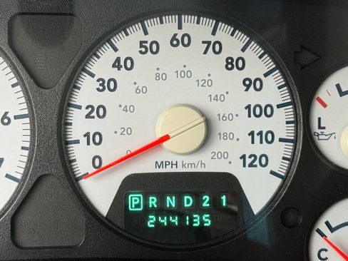 Used 2008 Dodge Ram 1500 Truck SLT image 27