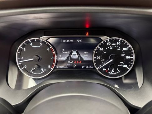 Used 2022 Nissan Rogue SV w/ SV Premium Package image 15