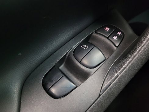 Used 2015 Nissan Altima 2.5 SV image 27