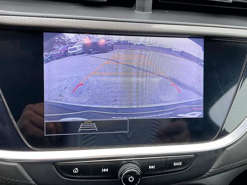 Used 2022 Buick Encore GX Select image 25