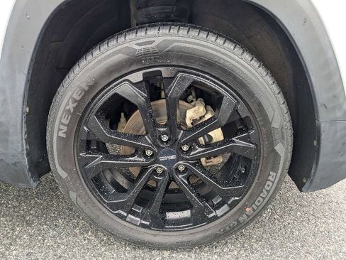 Used 2021 GMC Terrain SLT w/ Elevation Edition FWD image 11