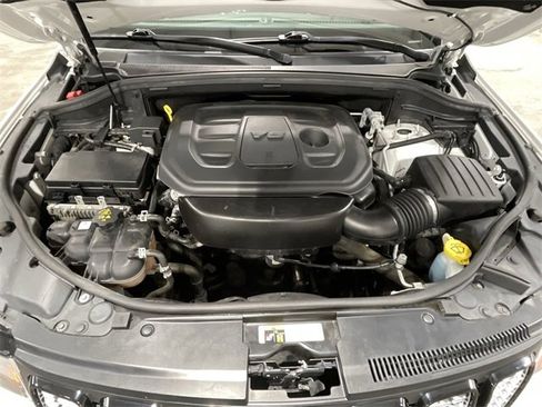 Used 2020 Jeep Grand Cherokee Altitude image 22