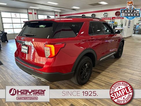 Used 2024 Ford Explorer XLT w/ Equipment Group 202A AWD/4WD image 5