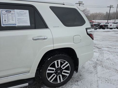 Used 2015 Toyota 4Runner Limited image 17