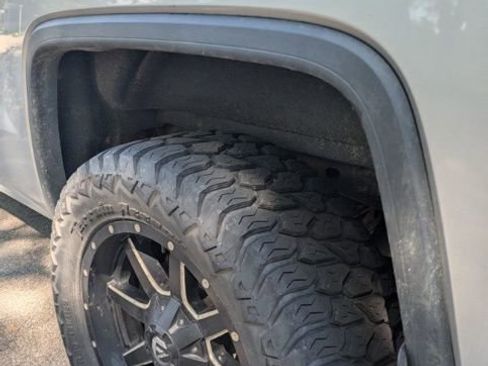 Used 2014 GMC Sierra 1500 SLE image 4