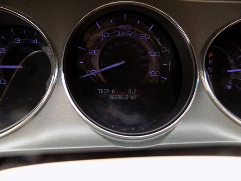 Used 2011 Lincoln MKZ FWD image 17