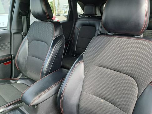 Used 2025 Ford Escape ST-Line FWD image 18