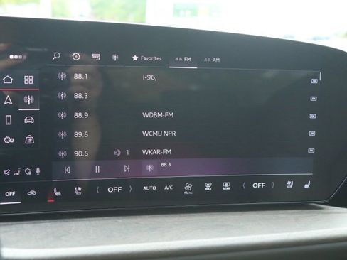 New 2025 Audi Q5 Premium Plus image 28