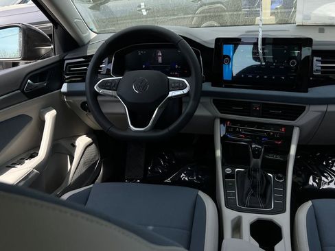 New 2026 Volkswagen Jetta SE FWD image 14