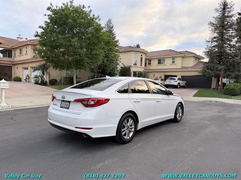 Used 2016 Hyundai Sonata SE FWD image 4
