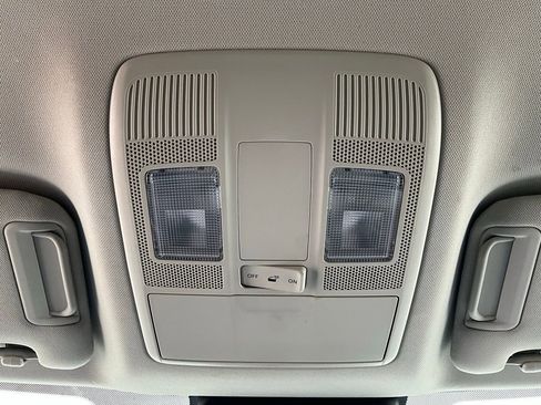 Used 2025 MAZDA CX-5 AWD 2.5 S w/ Select Package image 17