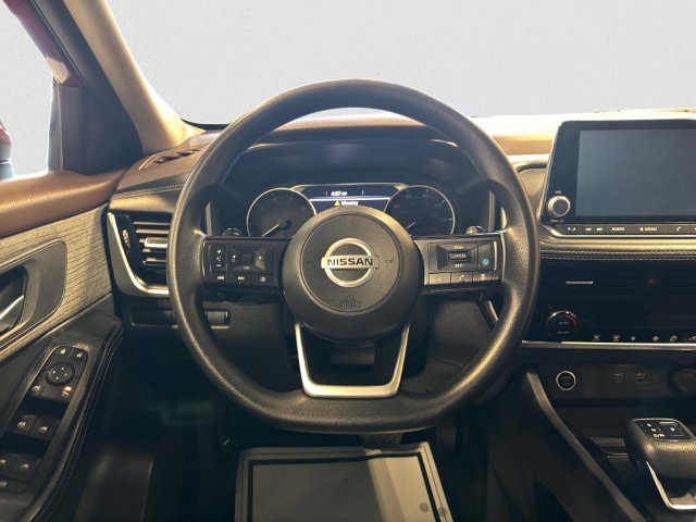 Used 2021 Nissan Rogue SV AWD/4WD image 12
