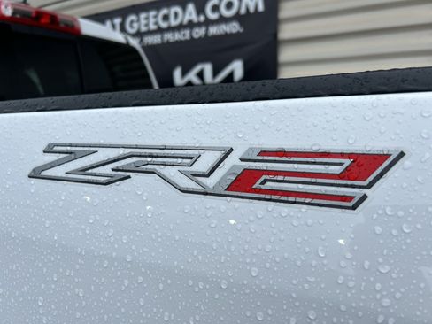 Used 2022 Chevrolet Colorado ZR2 AWD/4WD image 8