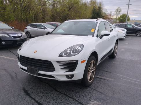 Used 2017 Porsche Macan image 2